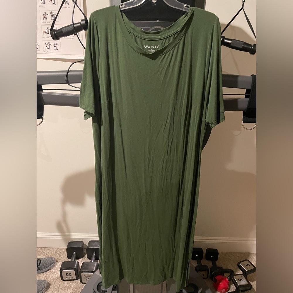 Ava and Viv 2x olive green midi t-shirt dress